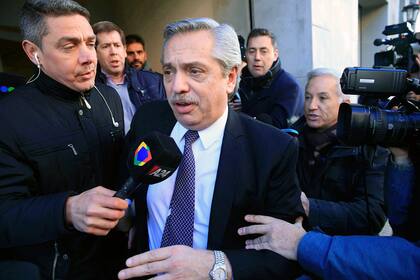 Alberto Fernández sale de sus oficinas de San Telmo, el miércoles 14 de agosto de 2019