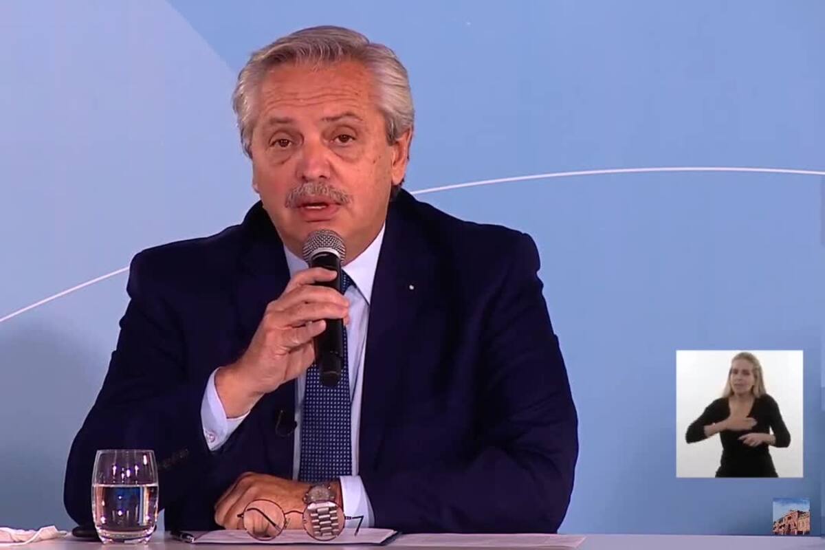 Alberto Fernández se encuentra de gira por Europa, El dinero extra por retenciones alcanzaría para abonar el vencimiento con el Club de París