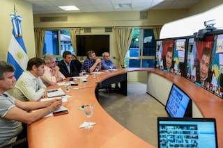 Crisis. El Gobierno prepara un decreto para prohibir los despidos por 60 días