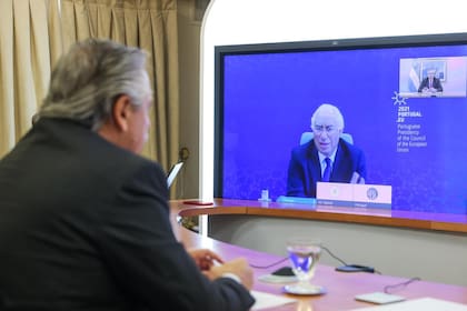 Alberto Fernández se reunió por videoconferencia con el primer ministro portugués, Antonio Costa