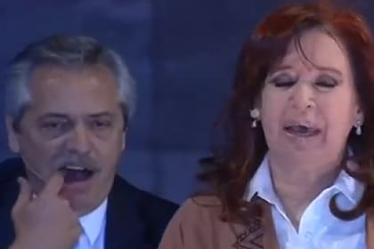 Alberto Fernández sufrió un inconveniente dental durante el discurso de Cristina Kirchner