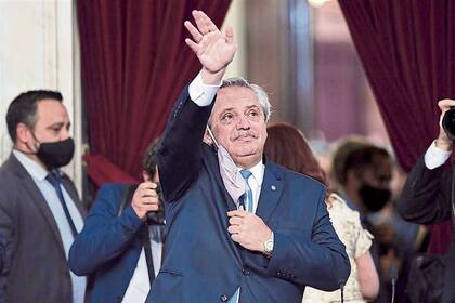 Alberto Fernández usó un tono crítico hacia los adversarios y abandonó la idea del consenso