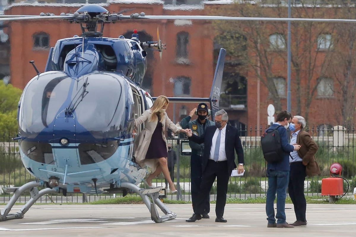 Alberto Fernández y Fabiola Yánez, al llegar a la Casa Rosada a las 11.15