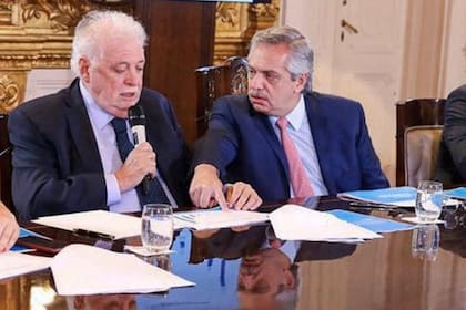 González García y Fernández vuelven a reunirse para analizar la situación de la epidemia