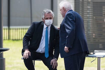 Alberto Fernandez y Gines Gonzalez Garcia junto a Omar Perotti Gobernador de Santa Fe y Pablo Javkin Intendente de Rosario, presentaron hoy el plan detectar federal en Rosario.