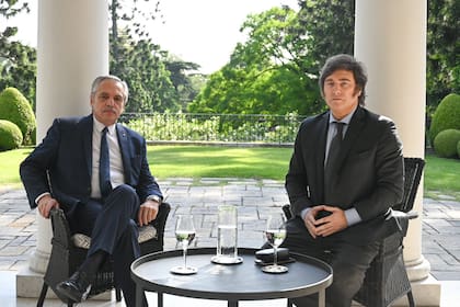 Alberto Fernández y Javier Milei, en la Quinta de Olivos