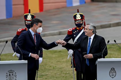 Alberto Fernández y Pedro Sánchez encabezaron una reunión de trabajo con empresarios argentinos y españoles