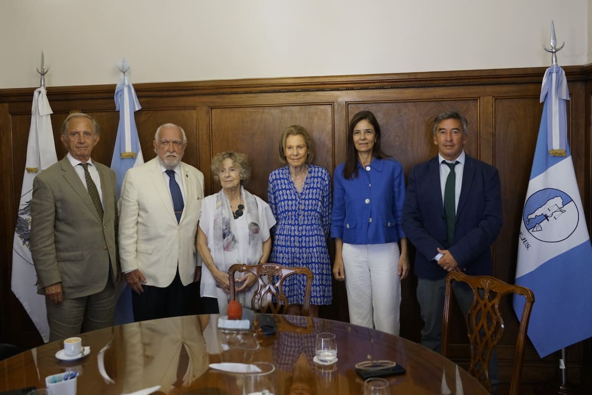Alberto Garay, Ricardo Gil Lavedra, Alicia Ruiz, Inés Weinberg, Marcela de Lanche y Santiago Otamendi