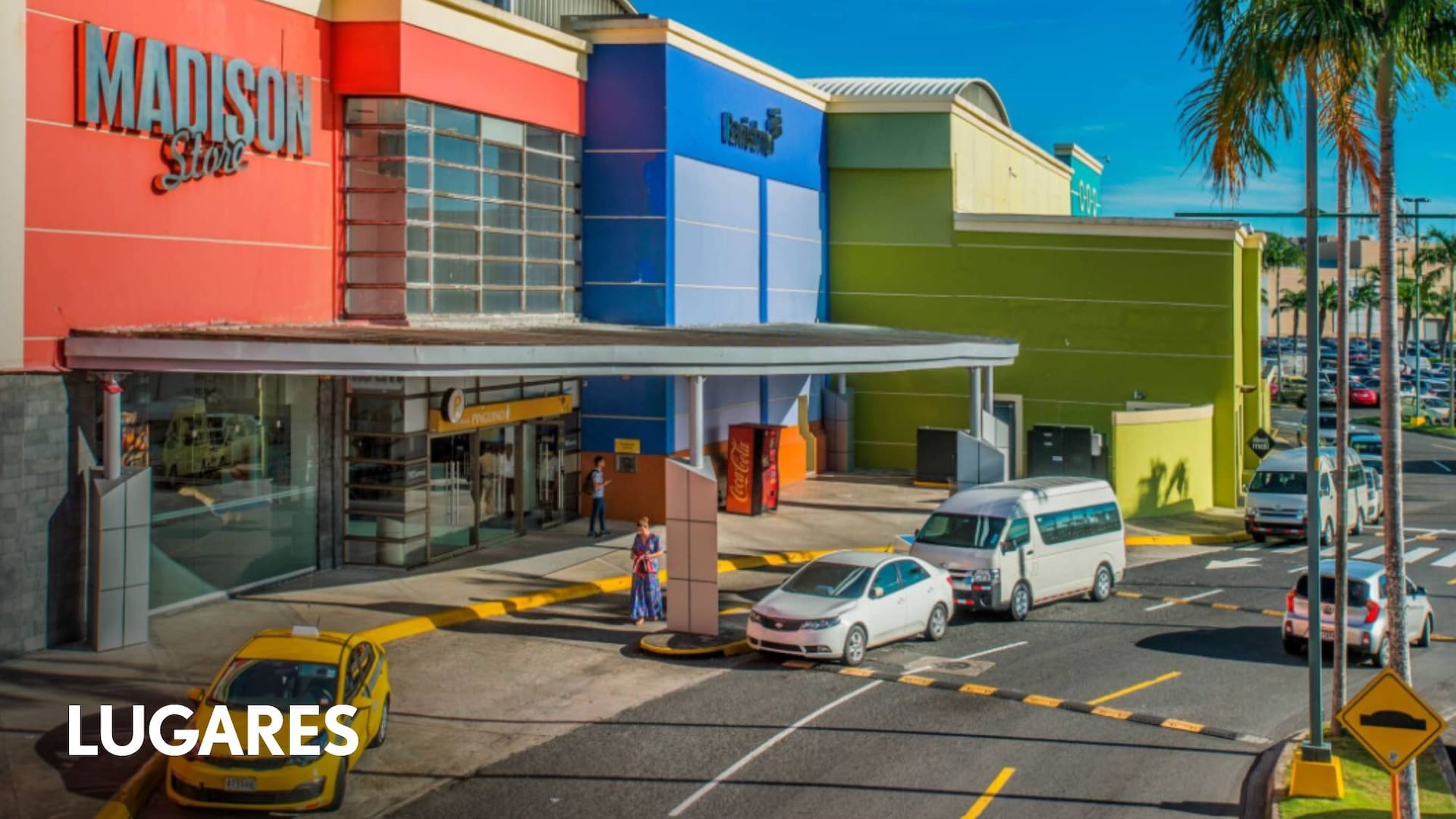 Albrook fue inaugurado en 2002 y se jacta de ser el shopping más grande de América Latina.