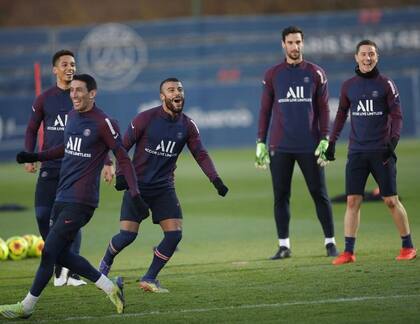 Alcantara y Di María son compañeros del PSG hace poco más de un año