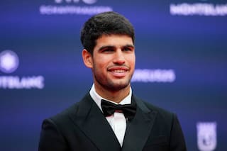 Alcaraz celebra su partido número 100 de Grand Slam con cómoda victoria en Australia