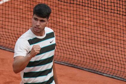 Alcaraz muestra deportividad y ceder un punto en victoria sobre Ben Shelton