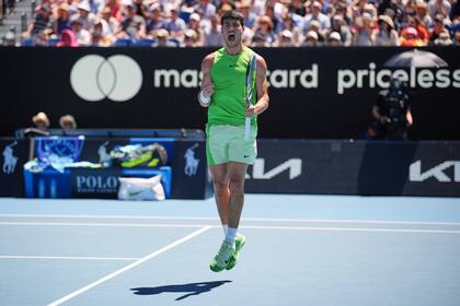 Alcaraz y Federer se lucen en el Abierto de Australia jugando una ronda de golf