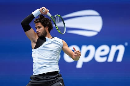 Alcaraz y toda la potencia en su derecha ante Tommy Paul (Photo by JULIAN FINNEY / GETTY IMAGES NORTH AMERICA / Getty Images via AFP)
