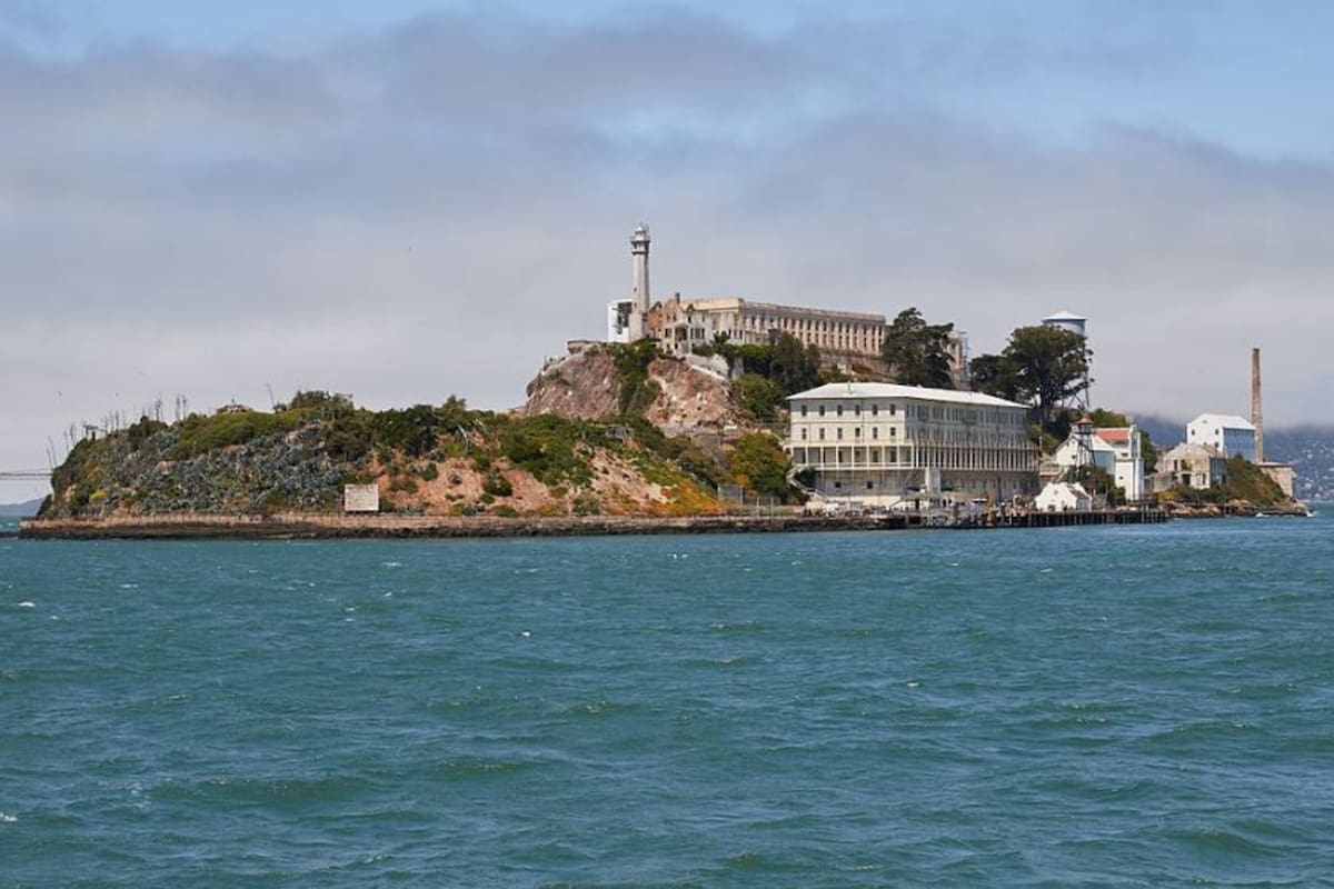 Alcatraz, California