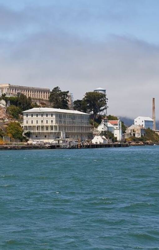 Alcatraz fue una prisión federal de máxima seguridad frente a la costa de San Francisco, California, EE.UU.