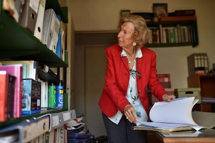 Alcira Calvo de Ramírez tiene 89 años y aún trabaja