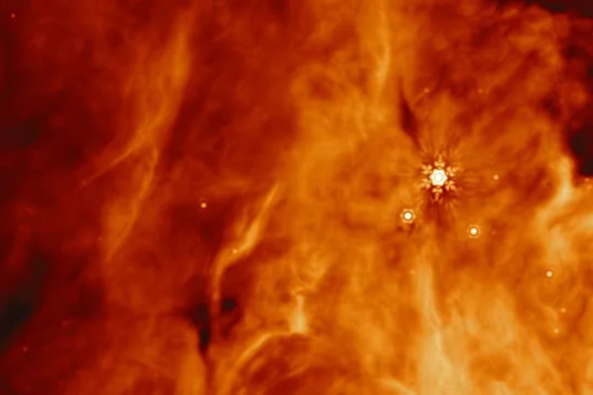 ¿Alcohol en el espacio? La NASA encontró dos protoestrellas con particulares moléculas a su alrededor