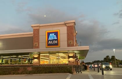 Aldi, la cadena de supermercados que está contratando 13.000 nuevos empleados