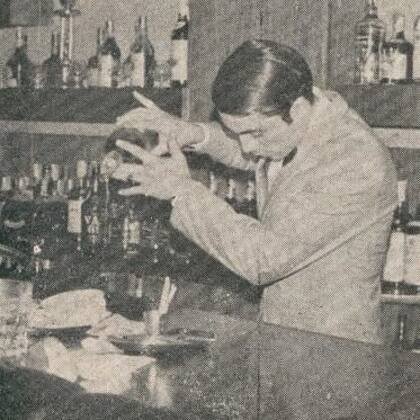 Aldo en la década del 70, en La Biela
