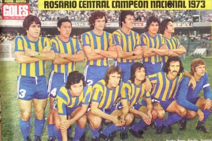 El equipo campeón del Nacional 73, dirigido por Griguol. Segundo título en la historia del Canalla