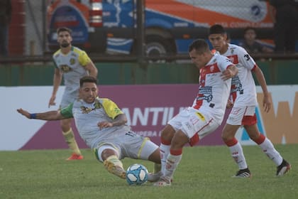 Aldosivi fue sorprendido por Talleres, de Remedios de Escalada, en los 32os de final por la Copa Argentina.