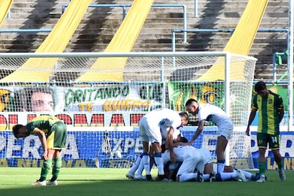 Con un gol de Alan Marinelli, Rosario Central le ganó por 1-0 a Aldosivi, en Mar del Plata