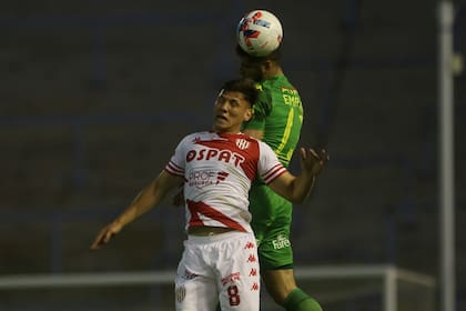 Aldosivi y Unión, en un partido muy disputado, por la fecha 14.