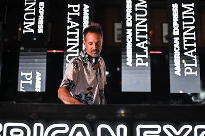 Ale Lacroix hizo bailar a más de 200 invitados.
