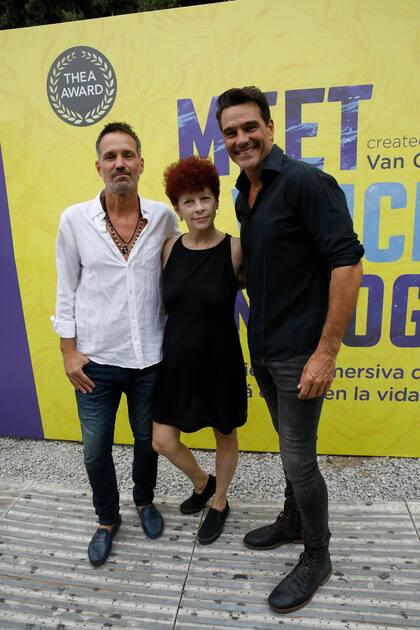 Ale Lacroix, la fotógrafa Andy Cherniavsky y el conductor Hernán Drago.