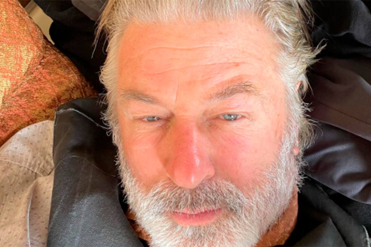 Alec Baldwin, de nuevo en la mira por la muerte de Halyna Hutchins