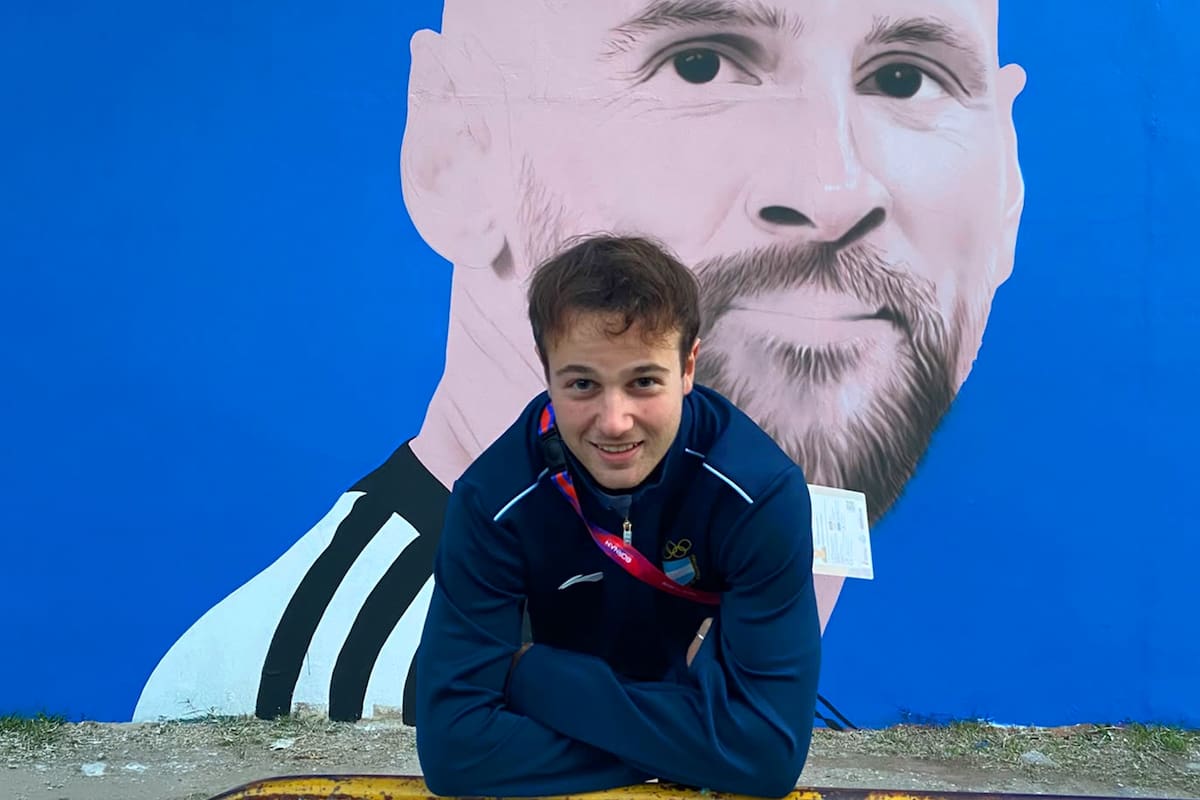 Alec Brooke, esgrimista británico que compite para Argentina en los juegos Suramericanos