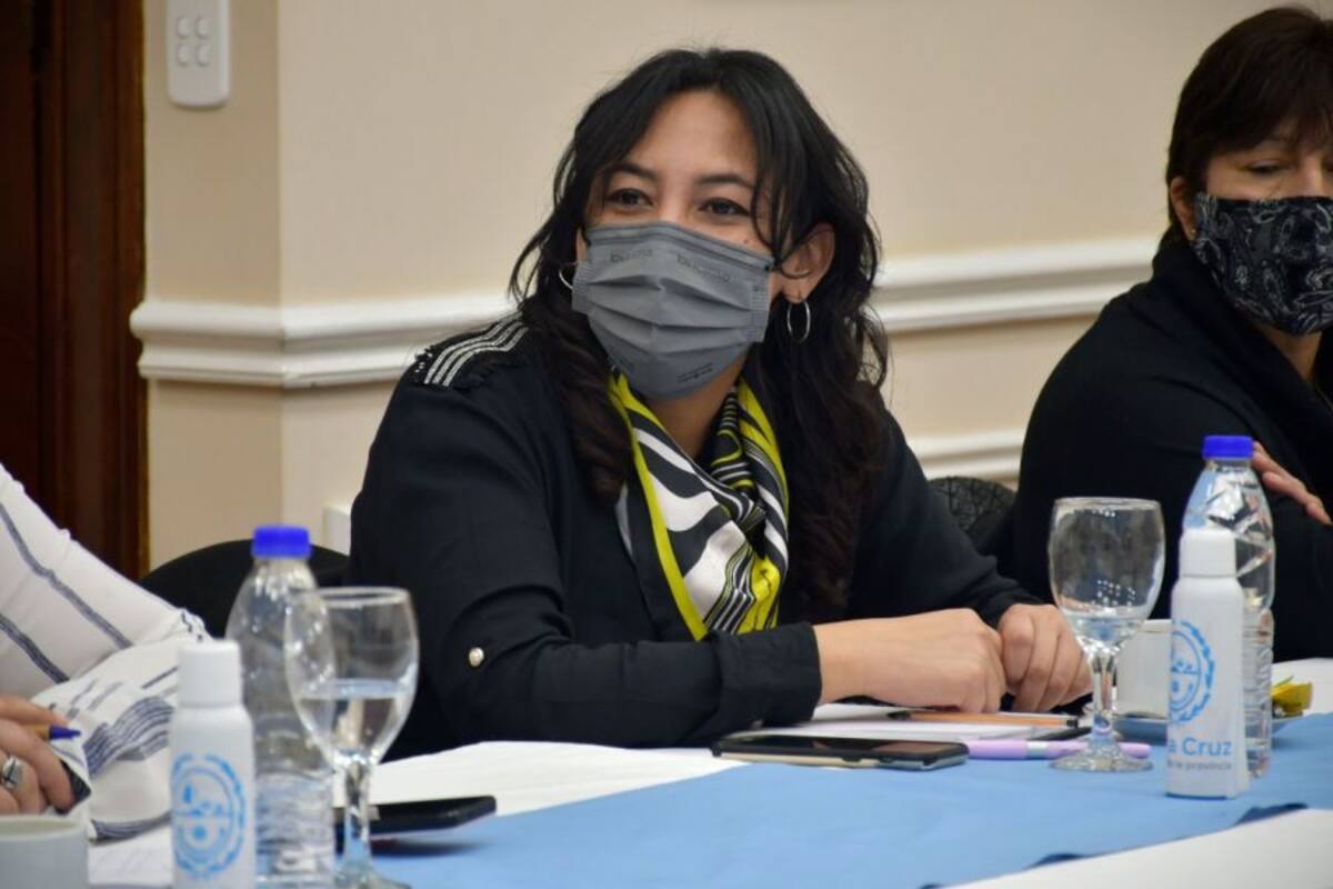 Alejandra Burgos, concejal de Perito Moreno, Santa Cruz