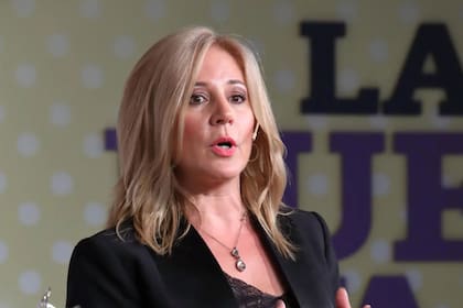 Alejandra Hartman, ex-CEO que se bajó de la cresta de la ola corporativa para ponerse al frente de un taller mecánico familiar. Hoy es referente en las redes para muchas mujeres.