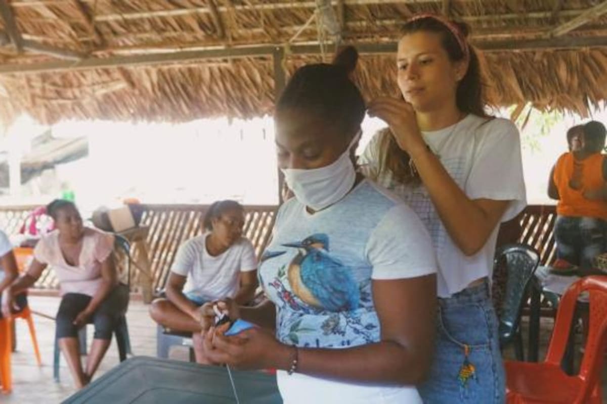 Alejandra Liévano dejó la ciudad para irse a vivir a Coquí, municipio de 120 habitantes ubicado en la selva colombiana