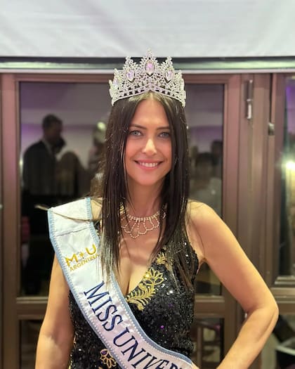 Alejandra Rodríguez coronada, como representante bonaerense para Miss Universo