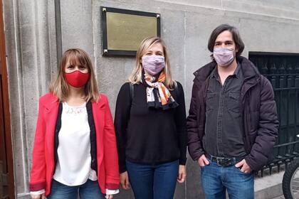 Alejandrina Barry, Myriam Bregman y Nicolás del Caño se mostraron unidos en la última sesión de la Legislatura porteña en la que participaron las diputadas