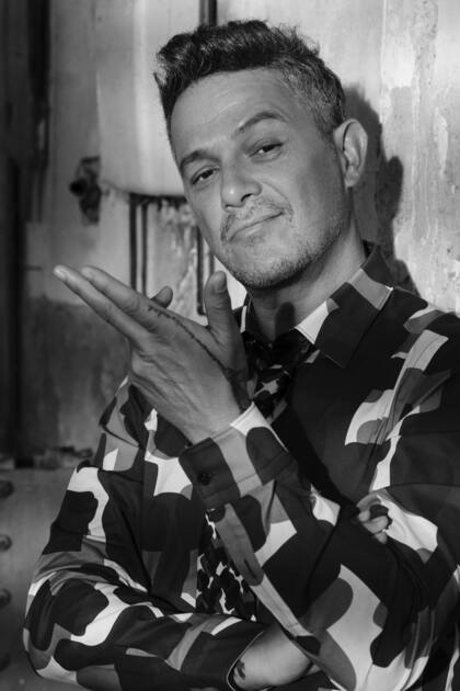 Alejandro Sanz acaba de lanzar un nuevo disco, al que le puso por nombre su apellido: Sanz