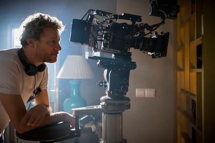 Alejandro Bazzano: de la “construcción” de La casa de papel a la experiencia junto a Florencia Raggi en su nuevo film, Noche americana