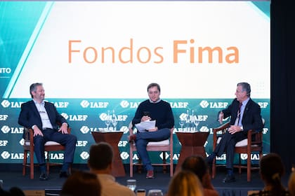 Alejandro Bertone (ACA), José Del Rio (LA NACION) y Mario Grinman (CAC)