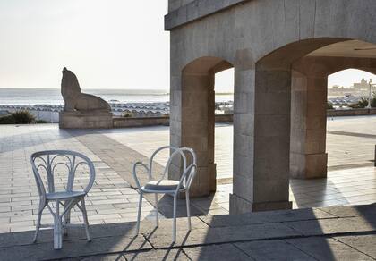 Alejandro Bustillo fue el arquitecto responsable no sólo de construir el "Dancing", sino de imprimirle estilo a la nueva rambla de la ciudad