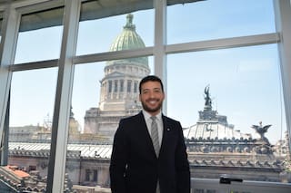 El negociador radical de la Ley Bases que chocó con celos internos e inexperiencias libertarias
