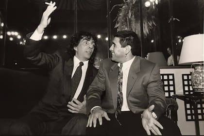 Alejandro Dolina y Diego Maradona, en tiempos felices. Juntos rodaron una película.