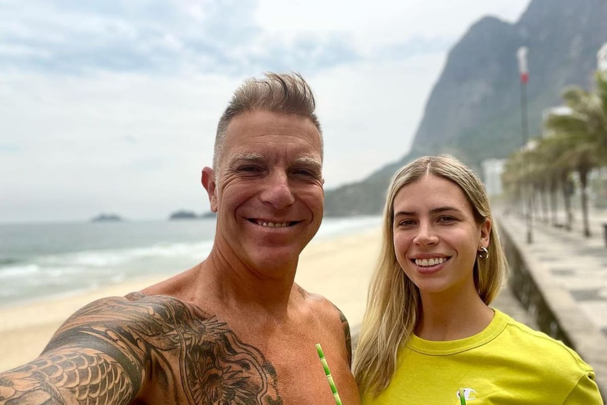 Alejandro Fantino junto a su futura esposa, Coni Mosqueira