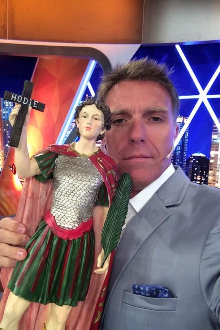 Alejandro Fantino y San Expedito
