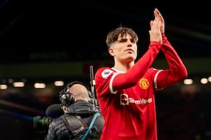 Alejandro Garnacho debutó el año pasado en Manchester United y con un puñado de partidos, ya se lo disputan