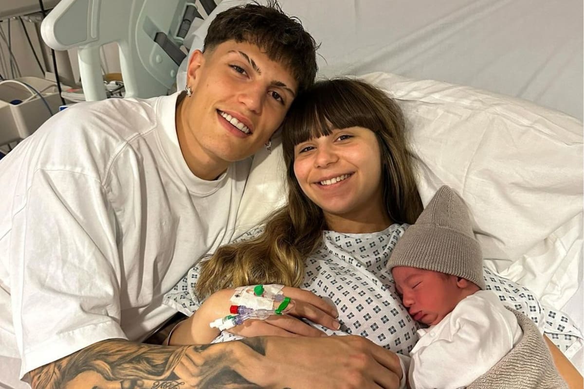Alejandro Garnacho fue papá y presentó a su bebé con fotos muy tiernas: “Enzo Garnacho García”