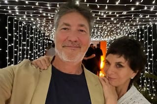 Quién es el hombre que apareció desnudo durante una entrevista de Mónica Gutiérrez