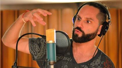 Alejandro Graue perdió su trabajo como artista de doblaje por un sistema de IA