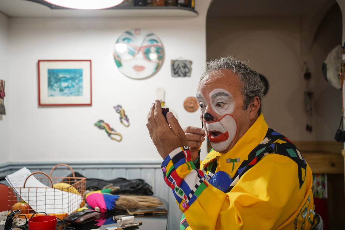 “Hay familias que festejaron conmigo los cumpleaños de hijos, padres y abuelos”. El payaso que sigue vigente a través de las generaciones